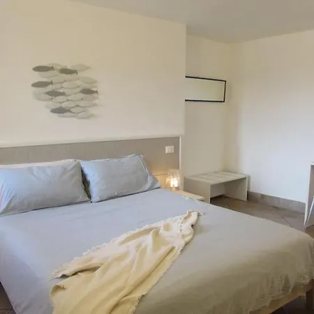 Elegant Piazza Navona Apartment *